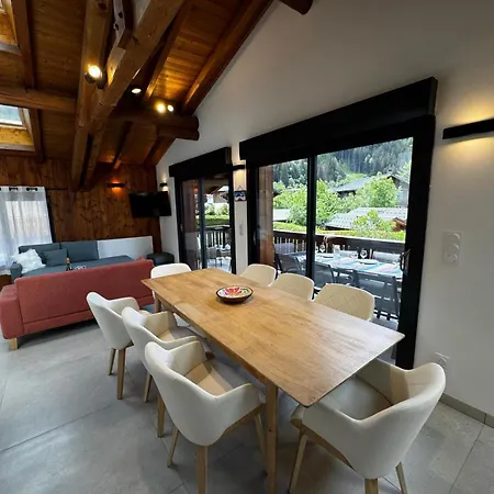 Chalet Blue House Chamonix